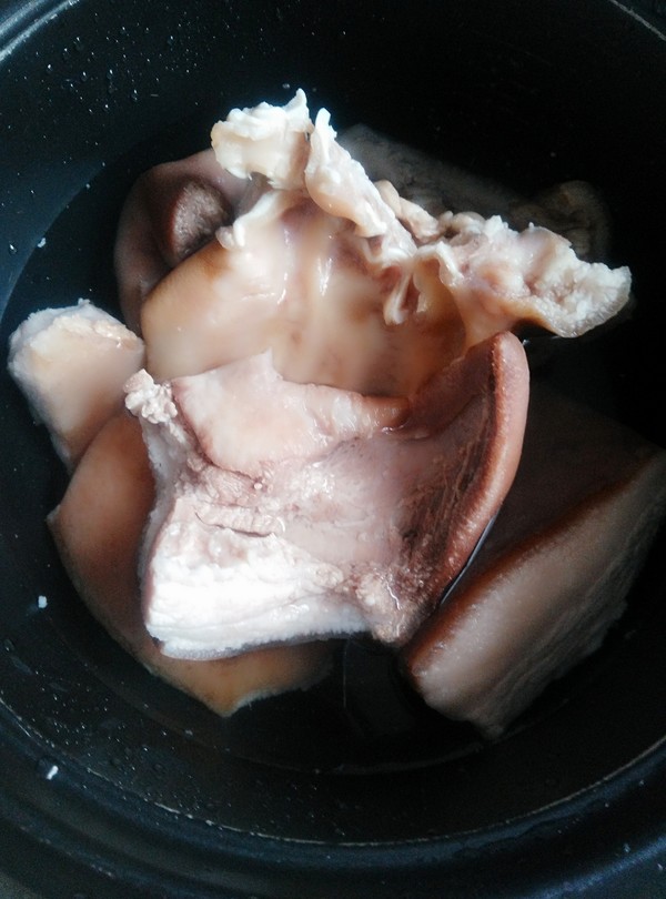 Marinated Pig Ears and Pig Scalp recipe