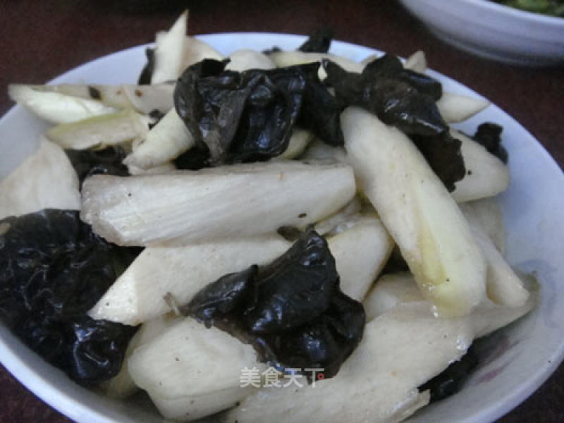 Stir-fried Fungus with Rice White recipe