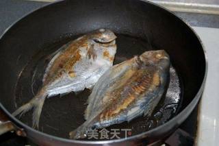 Fried and Baked White Pomfret recipe