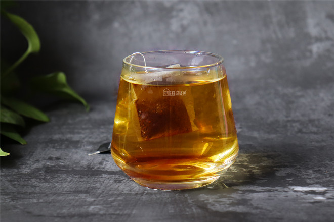 Sour Plum Green Orange Iced Black Tea recipe