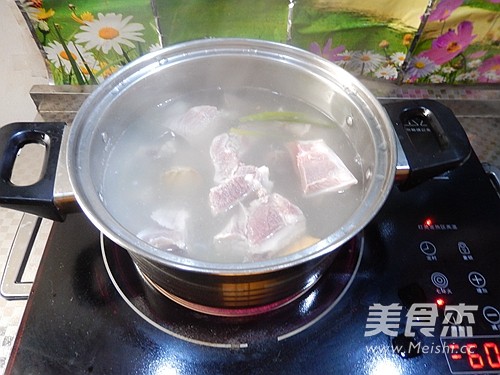 Polygonatum Pork Ribs Soup recipe