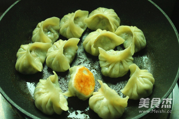 Toon Fried Dumplings recipe