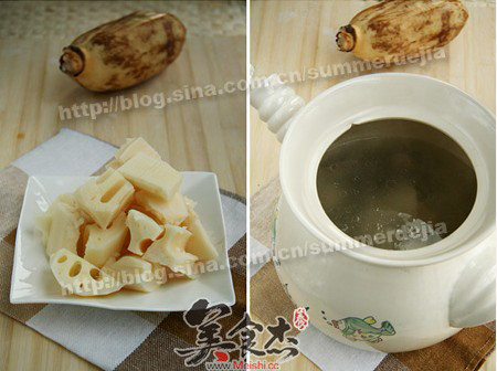 Lotus Root Pork Ribs Soup recipe