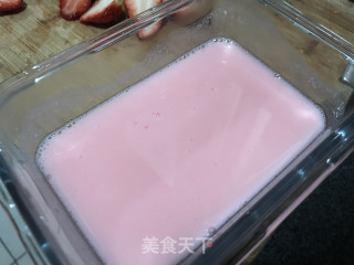 Super Simple Strawberry Milk Pudding recipe