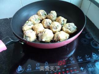 Fried Pork Vermicelli with Stuffed Tofu recipe