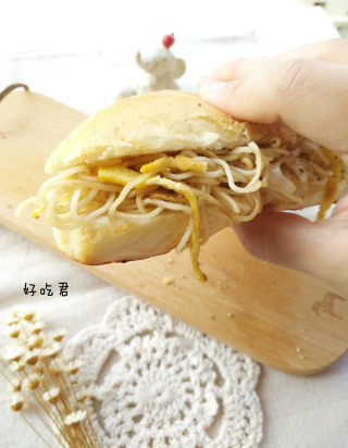 #aca Fourth Session Baking Contest# Making Erotic Fried Noodle Sandwiches recipe