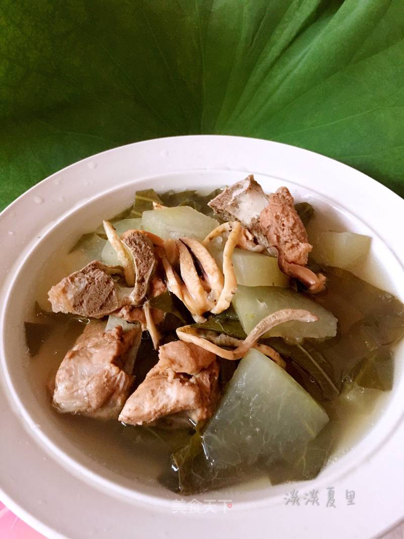 Cool Summer ~ Lotus Leaf Winter Melon Cuttlefish Soup recipe