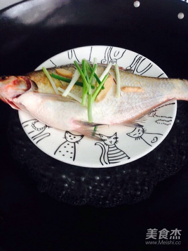 Steamed Wuchang Fish recipe