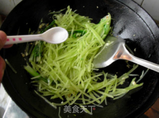Stir-fried Shredded Lettuce recipe