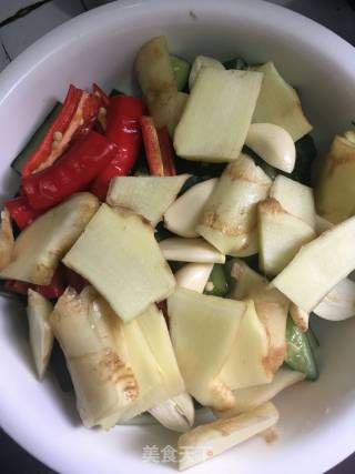 Pickled Cucumbers in Sauce recipe