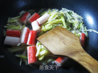 Fried Crab Sticks with Leek Sprouts recipe