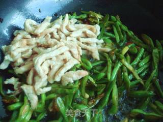 Stir-fried Pork with String Beans recipe