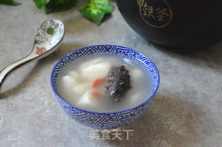 Sea Cucumber and Yam Wolfberry Soup recipe
