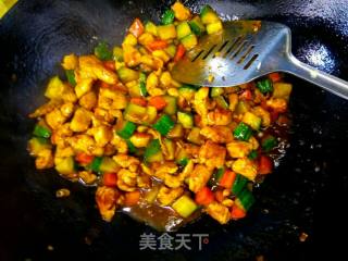 Stir-fried Chicken with Sauce recipe