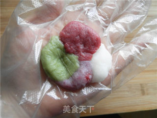 Natural Colored Snowy Moon Cakes recipe