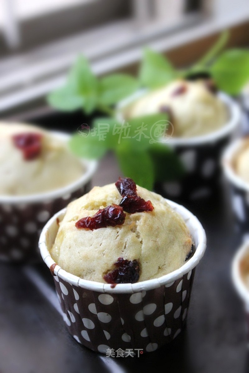 Banana Cranberry Muffin recipe