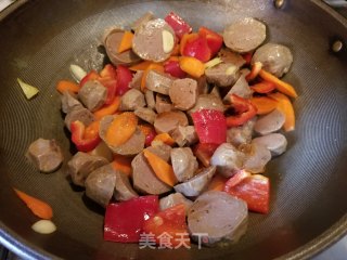 Stir-fried Beef Tendon Balls with Carrots and Red Peppers recipe