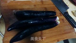 Stir-fried Eggplant with Diced Pork and Green Red Pepper recipe