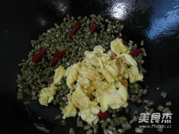 Scrambled Eggs with Capers recipe