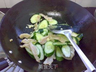 Stir-fried Cucumber with Pork Noodles recipe
