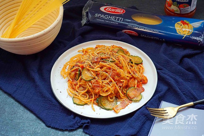 Neapolitan Style Bacon Cucumber Pasta recipe