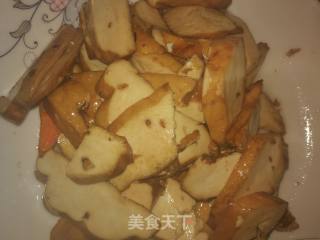 Braised Pork and Carrots Sautéed and Dried recipe