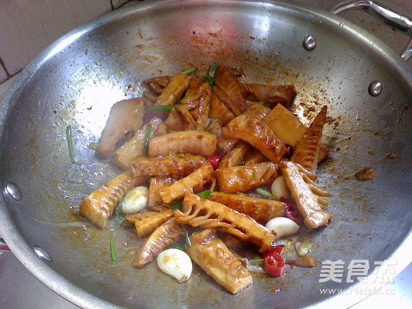 Braised Spring Bamboo Shoots in Oil recipe