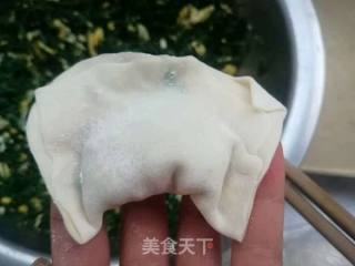 Shepherd's Purse Dumplings in Hot and Sour Soup recipe