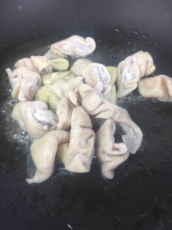 Stir-fried Pork Intestine with Green Pepper recipe