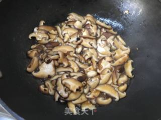 Stir-fried Shiitake Mushrooms with Garlic recipe