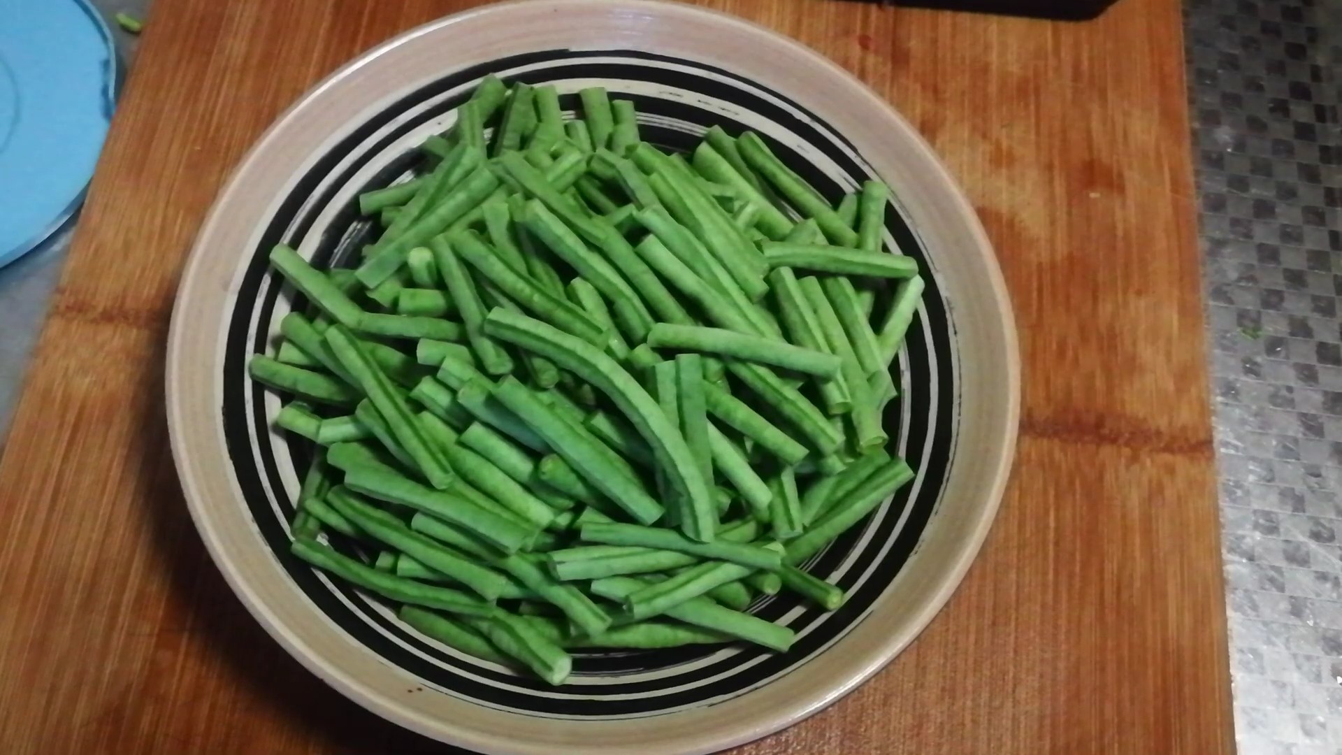 Cowpeas with Sesame Sauce recipe