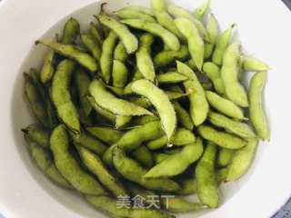 Salted Edamame is Simple and Delicious, It’s A Must for A Night Snack recipe