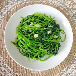 Stir-fried Sweet Potato Leaves recipe