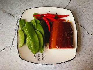 Fried Bacon with Snow Peas recipe