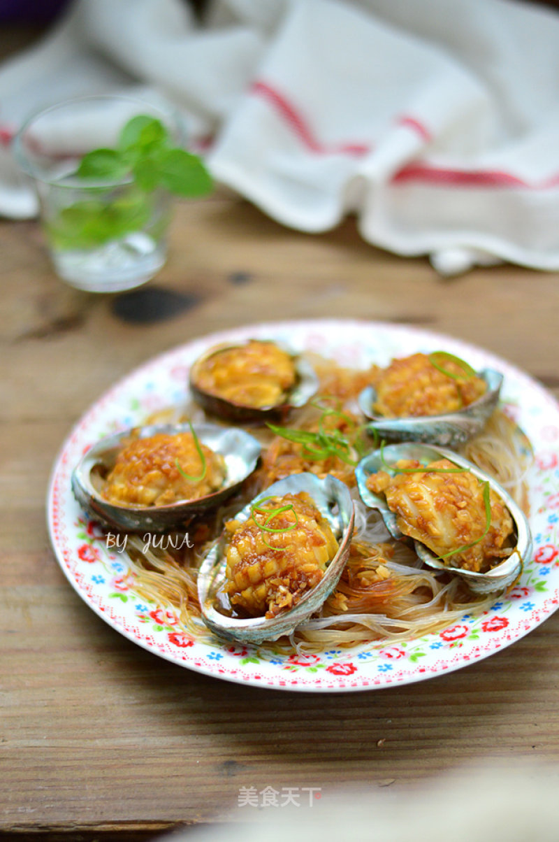 Steamed Abalone with Garlic Vermicelli recipe