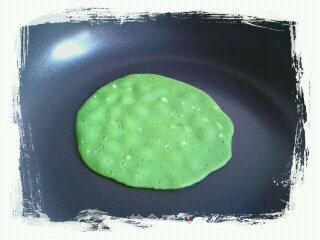 Delicious and Nutritious Oil-free Breakfast···oil-free Spinach Pancakes recipe