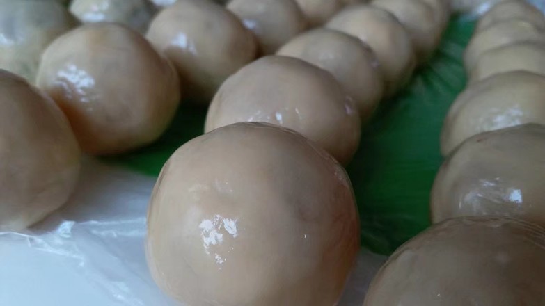 Lotus Seed Paste and Egg Yolk Mooncake 63g recipe