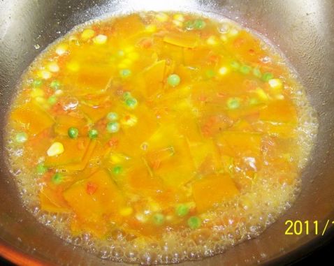 Pumpkin Soup with Mixed Vegetables recipe