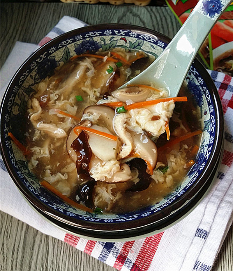 [sichuan] Shredded Chicken, Yam, Black Pepper Hot and Sour Soup recipe
