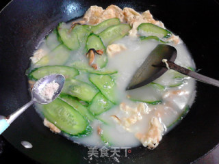 Mussels Cucumber Egg Soup recipe