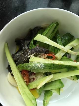 Flax Seed Oil Mixed with Sea Cucumber and Cucumber recipe