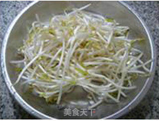 Stir-fried Mung Bean Sprouts with Wild Bamboo Shoots recipe