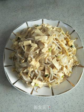 Stir-fried Bean Sprouts with Dried Tofu recipe