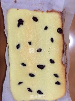 Raisin Chiffon Cake Roll recipe