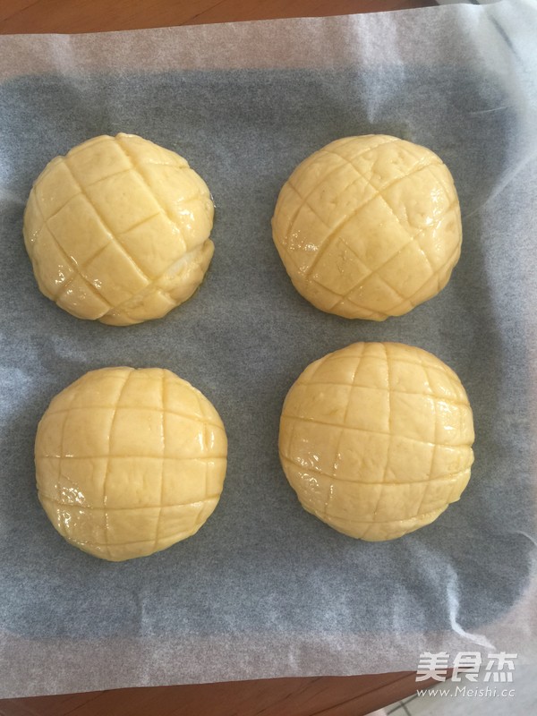 Crispy Pineapple Bun recipe