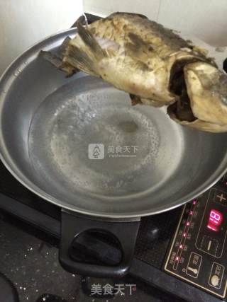 Crucian Carp Egg Soup recipe