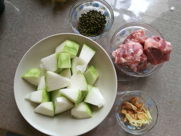 Winter Melon and Mung Bean Big Bone Soup recipe
