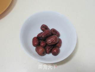 Peanuts, Red Dates and Chicken Feet Soup recipe