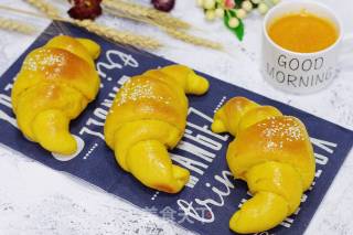 Whole Wheat Pumpkin Croissants recipe