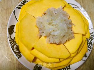 #吉祥年菜#golden and Silver Full House Fumancang~steamed White Fungus with Coconut Fragrant Pumpkin recipe